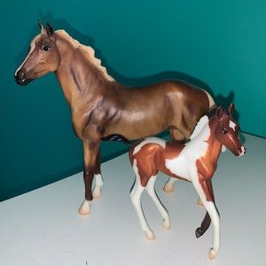 Breyer Horse Mare and Foal